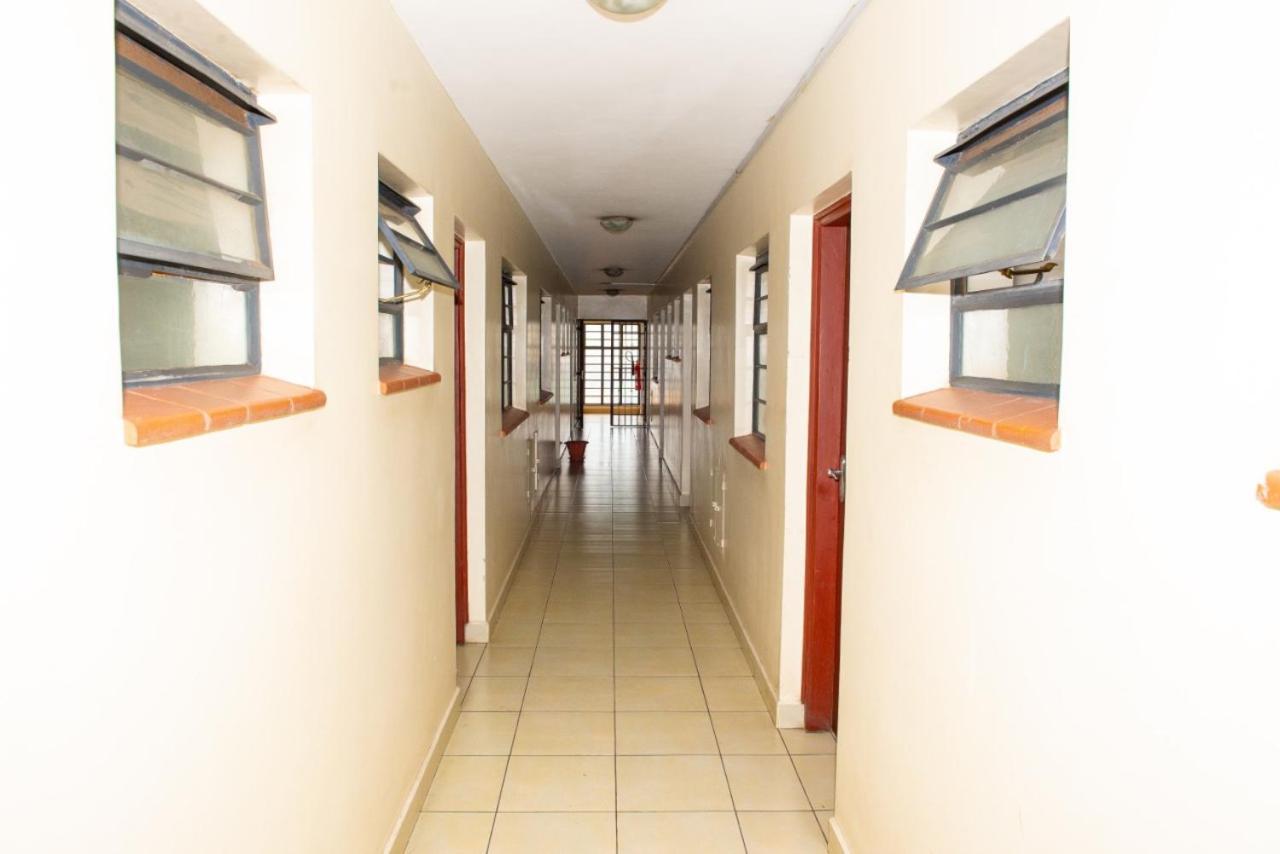Mercy-Phillips Apartments Located At Eagle Tower Building Nairobi City Centre Exterior foto