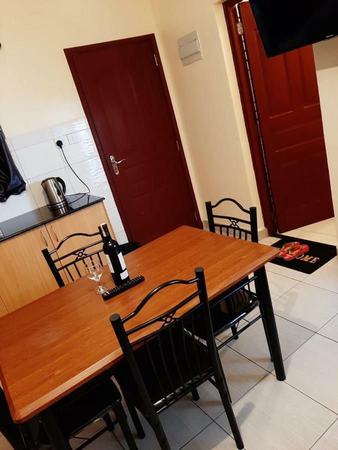 Mercy-Phillips Apartments Located At Eagle Tower Building Nairobi City Centre Exterior foto